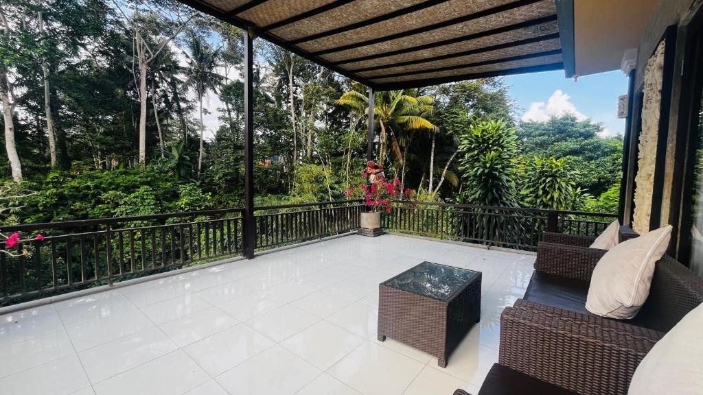nadiya-jungle-ubud-home2.jpg